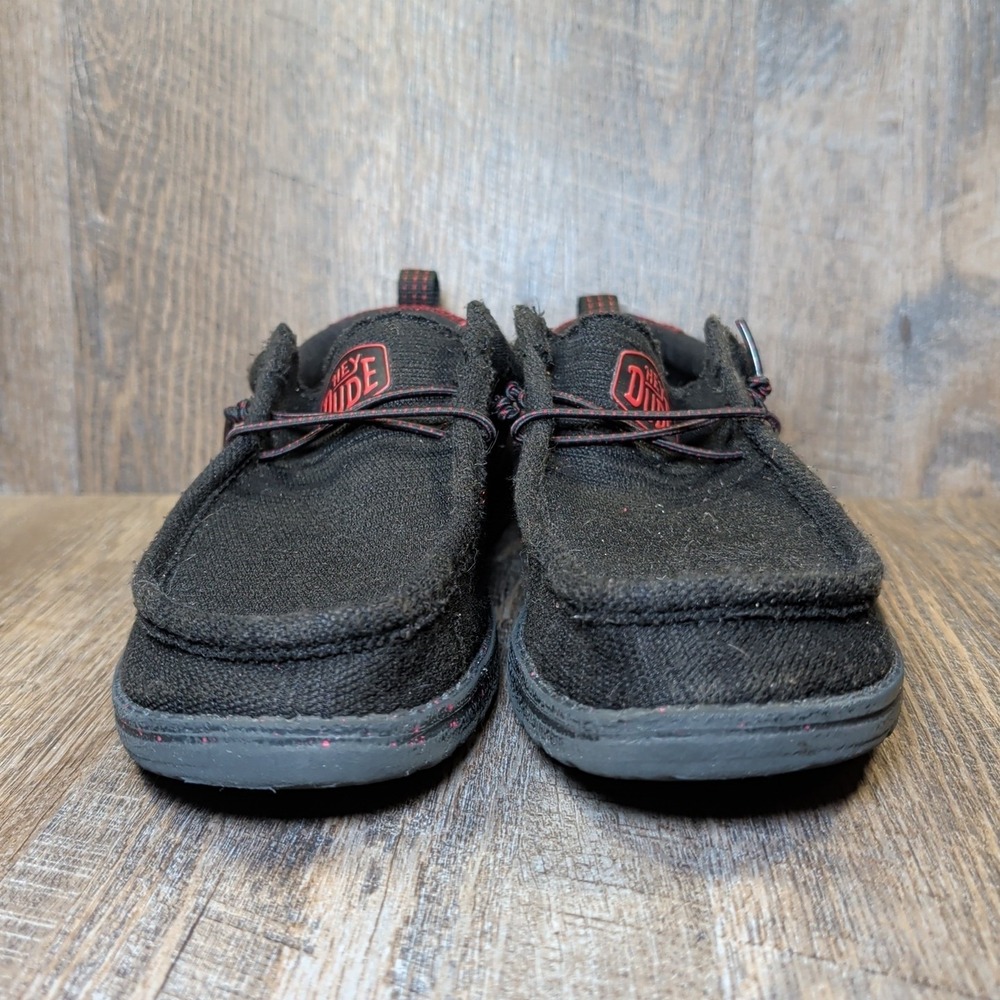 Hey Dude Wally Youth Flow Santiago Black Kids Size 6 Womens Size 7 Casual Slipon - Picture 3 of 13